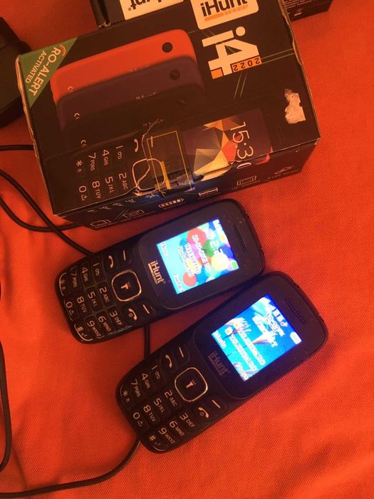 Telefon ihunt 2 sim dual sim 2 cartele 2 bucati