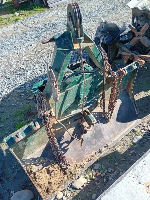 Troliu forestier 8 tone