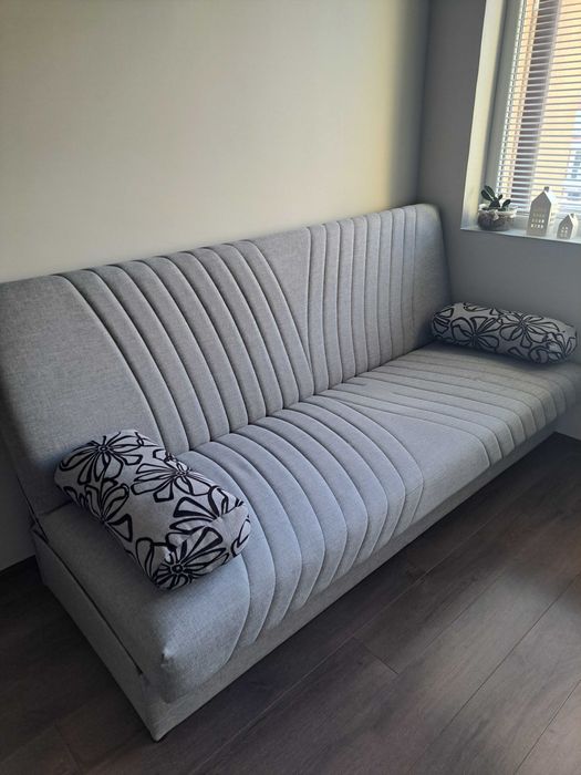 Разтегателен диван