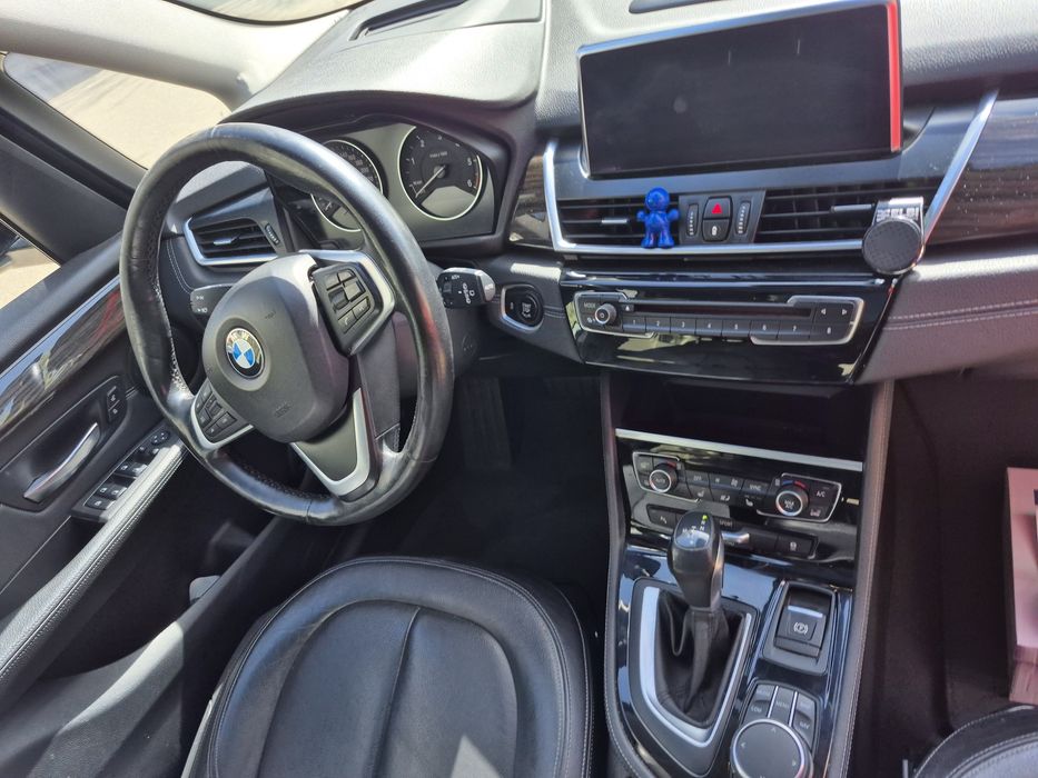 Bmw 216d grand tourer 7 locuri - super masina de familie
- Amplă reviz