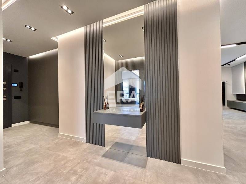 Продава се Тристаен апартамент в София, Манастирски ливади - 183 кв.м за 3382 €/кв.м - Снимка #3