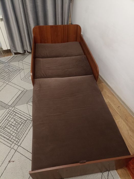 Кровать-кресло трансформер с ящиком для белья