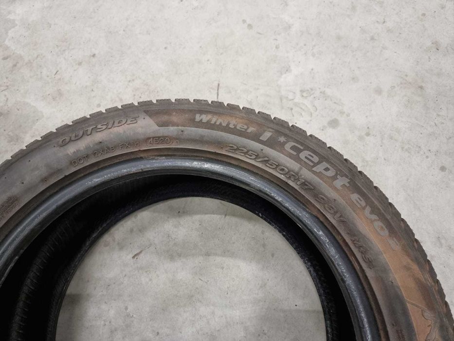 2 Anvelope IARNA 225.50.17 'Hankook' [dot 2020] ; stare foarte buna