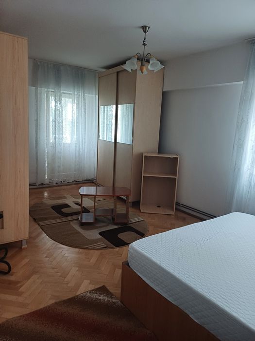 Închiriere apartament 2 camere