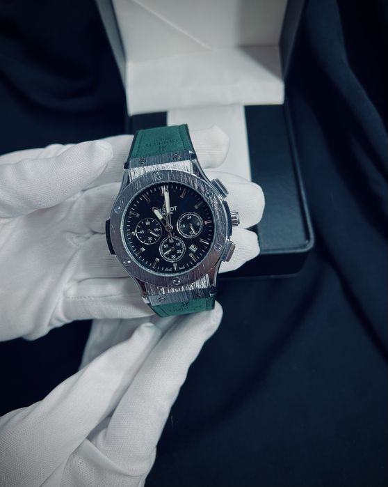 Часы (Hublot Quartz)