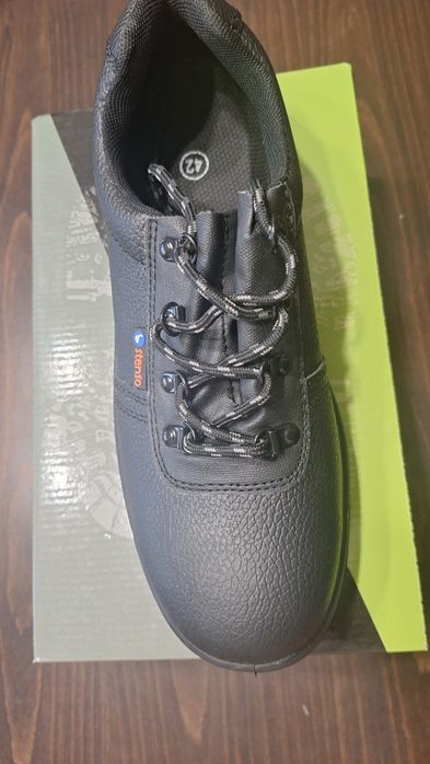 Работни обувки.20 лв.