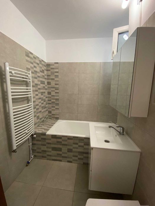Apartament in chirie 3 camere pe  Alexandru Vlahuta 63