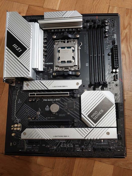 AMD Ryzen 7 9700X + MSI Pro B650-A Wi-Fi