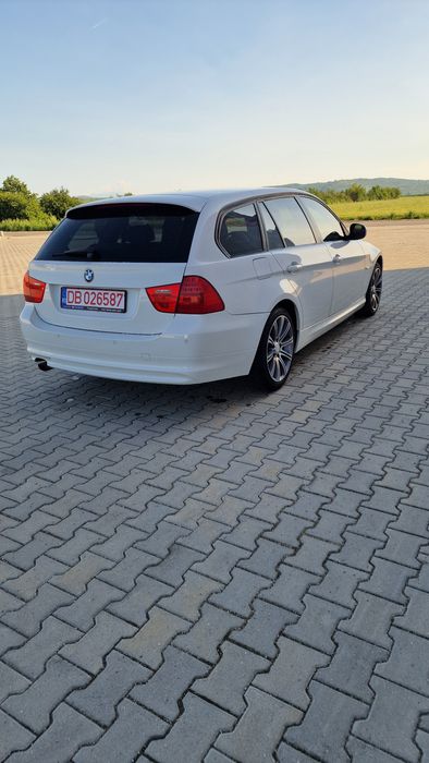 BMW 318D E91 2010