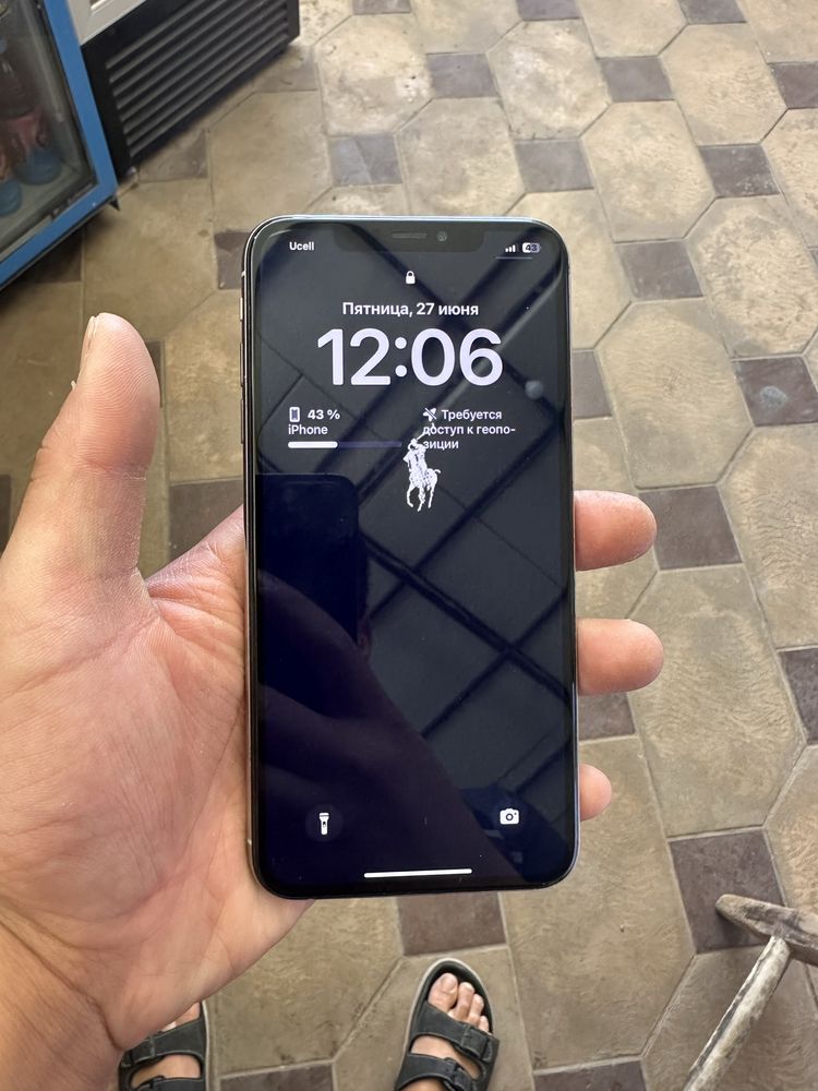 Iphone x s max black