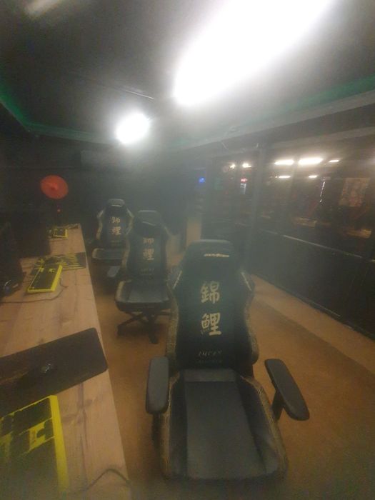 Срочно Здание + компьютерный клуб