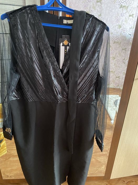 Срочно продам за 5000тг,размер 52