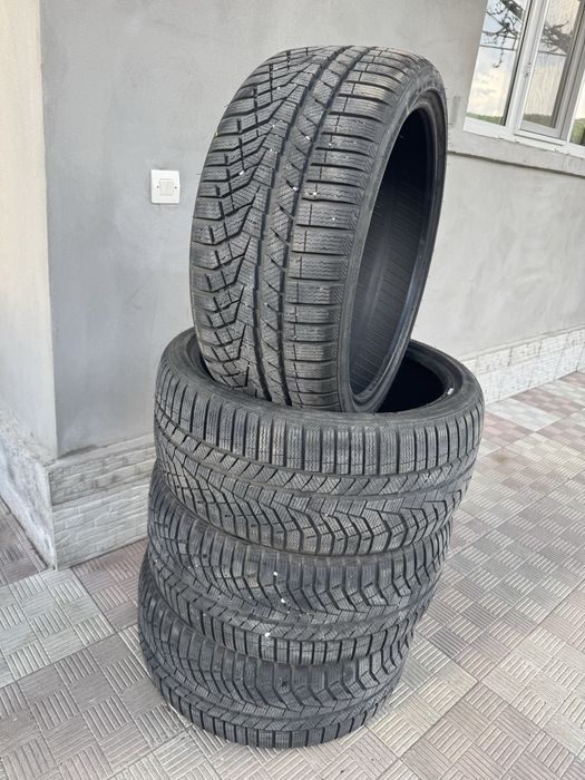 235/35 R19 Sailun Iarna