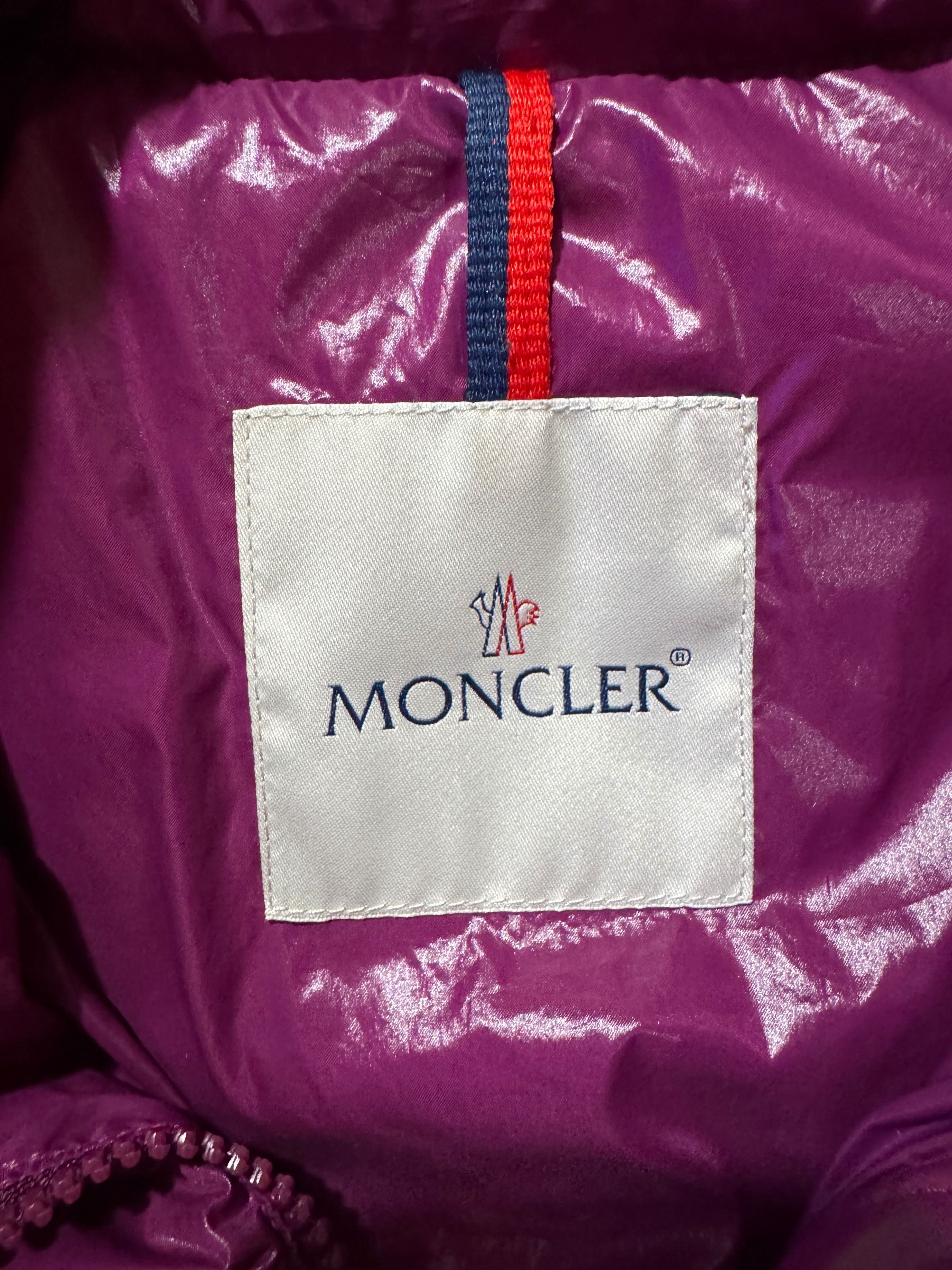 Дамски елеци Moncler,Canada Goose.