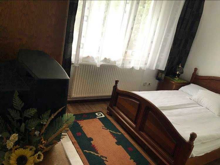 Cazare Cabana de sub brazi