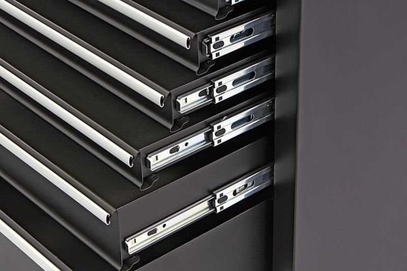 НЕМСКА Количка За Инструменти С 7 Чекмеджета STAHLMAYER + ЛЕД ФЕНЕР