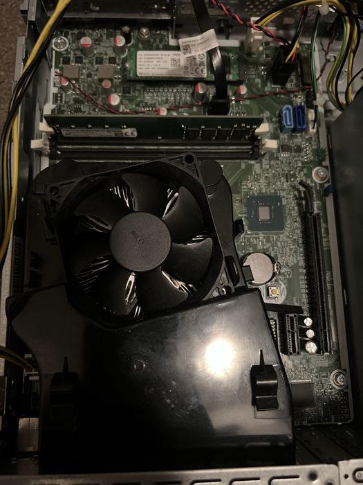 Unitate hp prodesk 400 g5 defecta