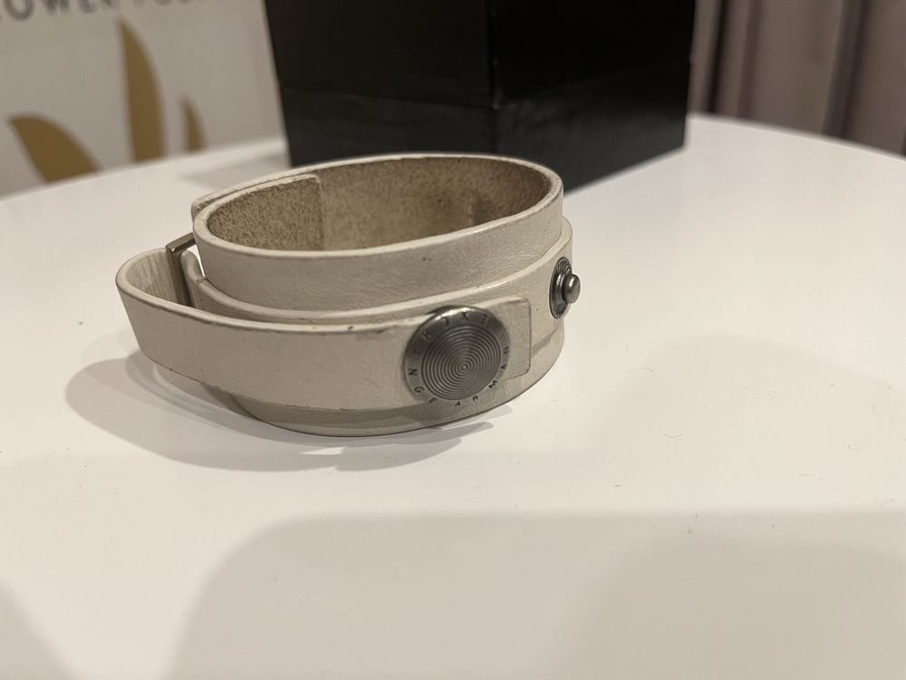 Armani Exchange гривна естествена кожа