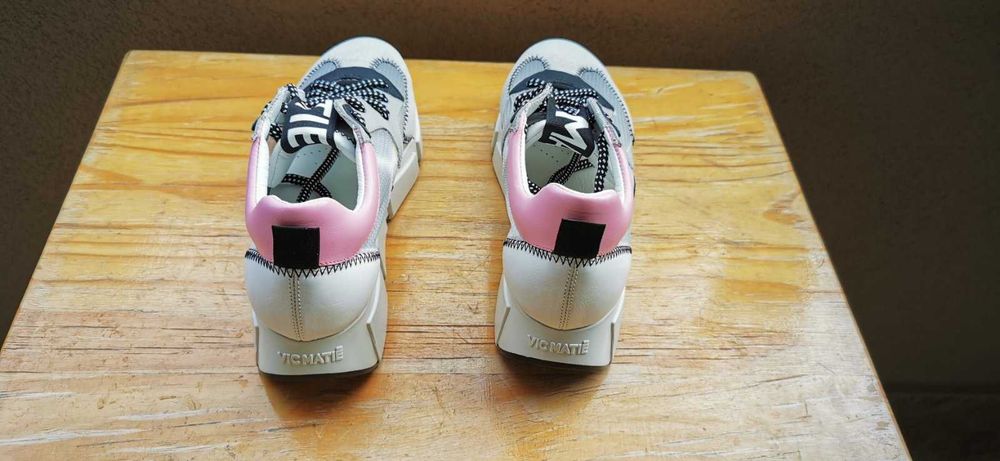 Оригинални маркови дамски маратонки / сникърси - VIC MATIE - 36 номер