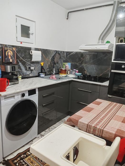 Vand Apartament 2 camere decomandat zona ciocarlia