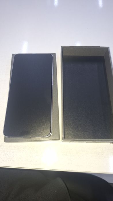 Продаётся телефон