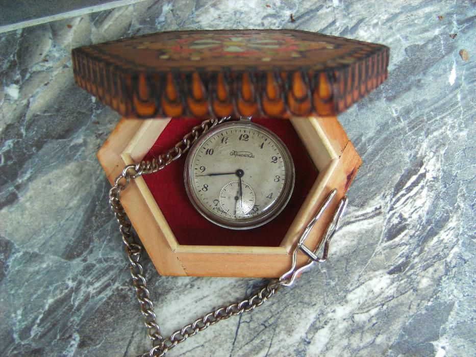 Рядък руски джобен часовник Кристалл