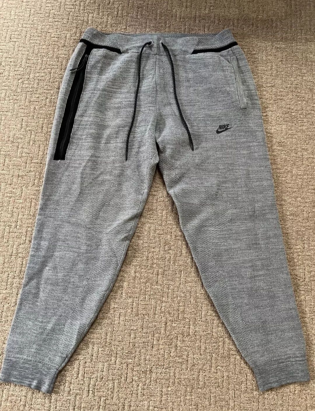 Екип Nike Tech Knit Анцуг