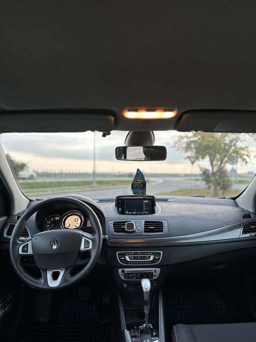 Renault Megane 1.5 dCi 110cp EDC Automat Euro 5 Hatchback