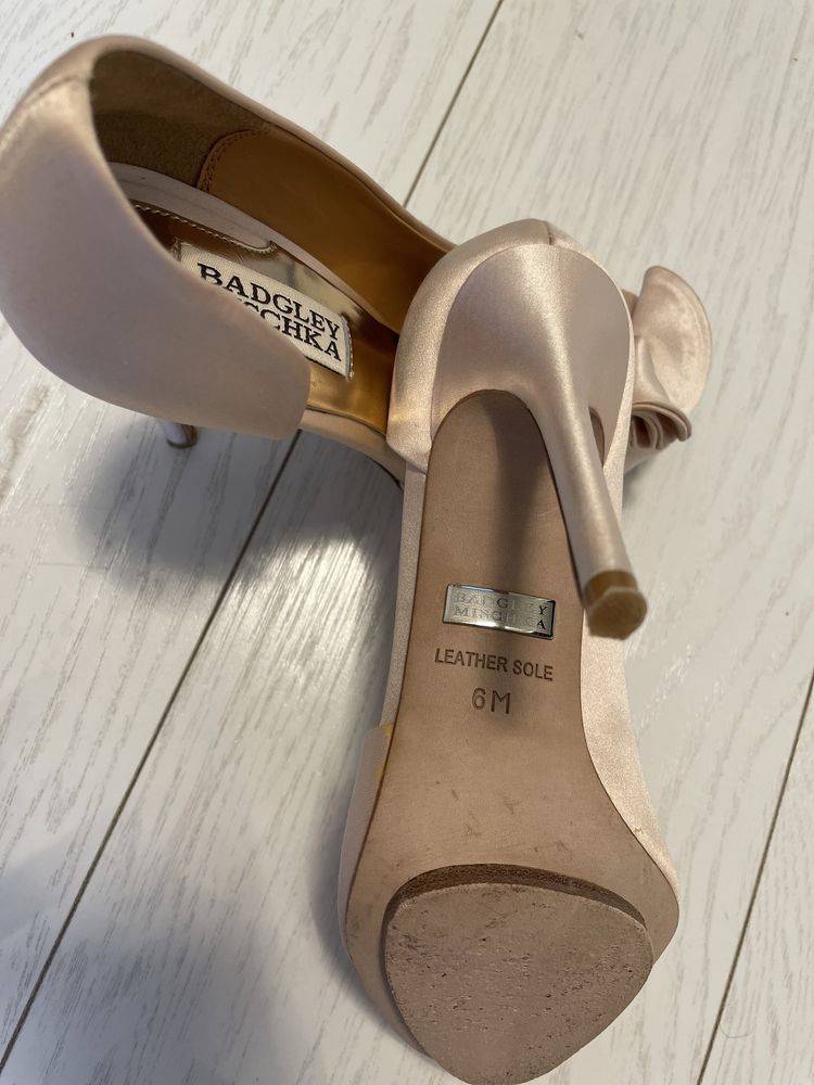 Pantofi nunta Marca Badgley Mischka