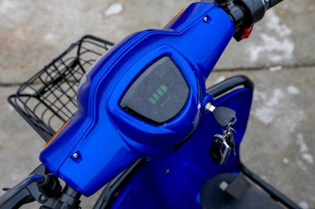 Електрическа Двуместна Триколка CARGO LUX 1500W - BLUE