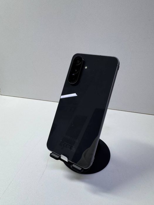 Samsung A56.