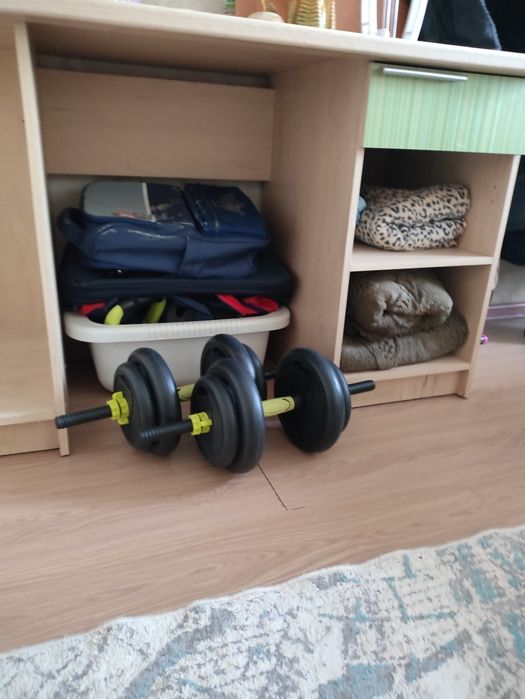 Продам стол за 5000 тенге