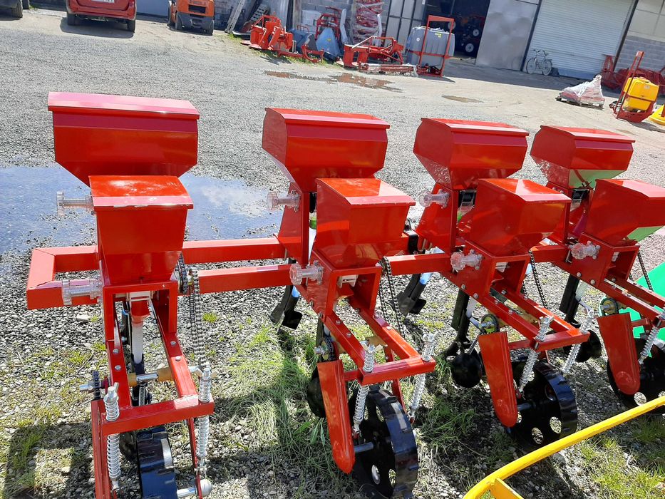 Masina de pus porumb cu azot