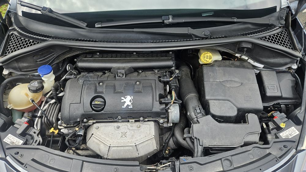 Peugeot 207 cc (decapotabil)