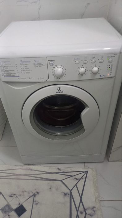 Стиральная машина Indesit