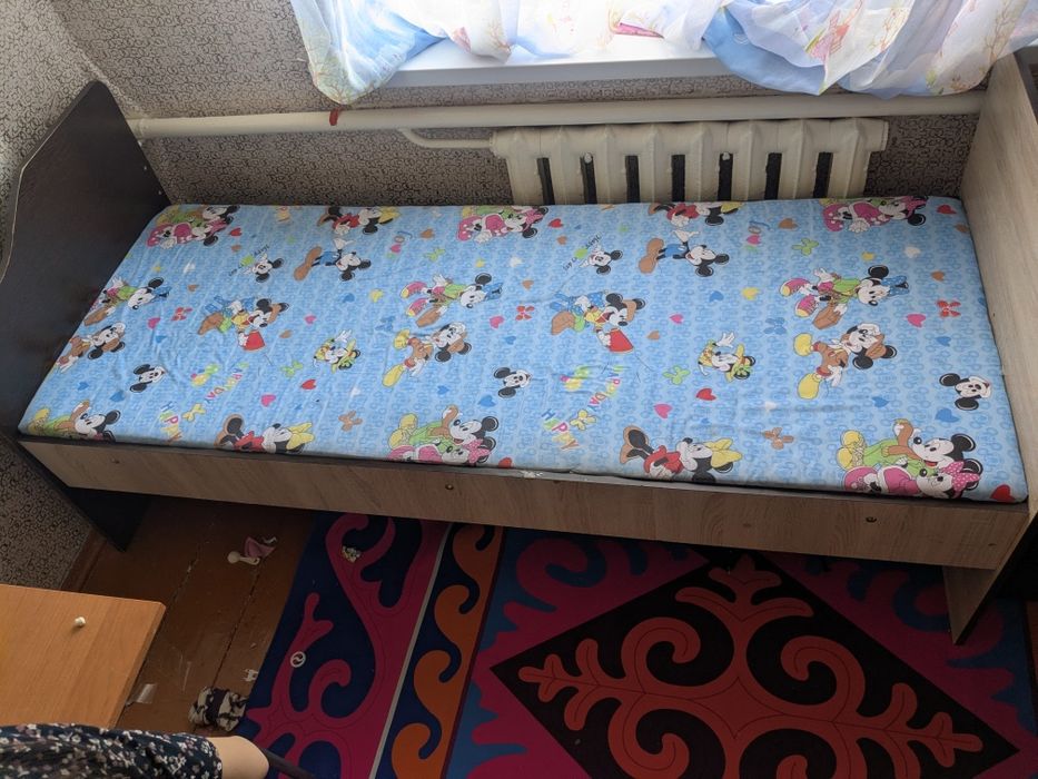 Кровать  детская