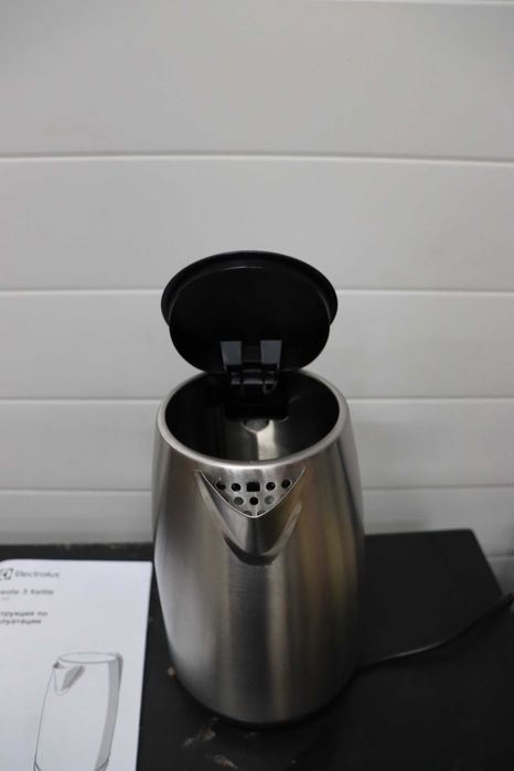 Electrolux Create 3 Кана Модел E3K1-3ST, Голяма кана 1.7 л