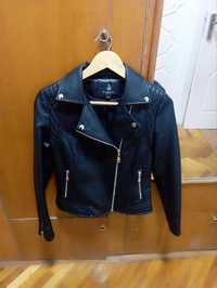 Продается  кожаная куртка-косуха черная  размер L
