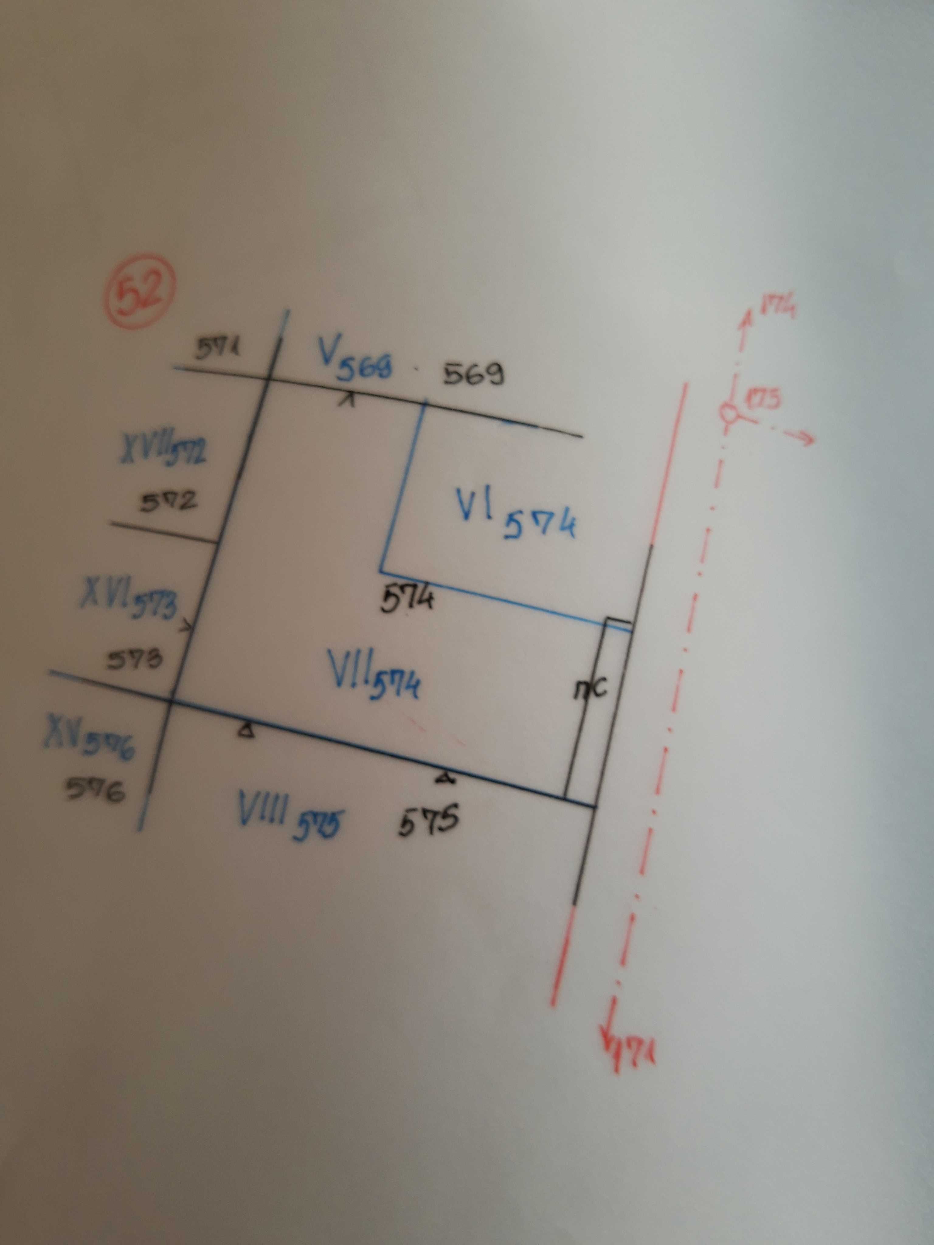 Продавам 1 дка празен,равен  парцел -гр.Плиска.