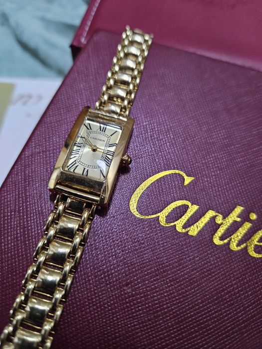 Продам золотые часы Cartier