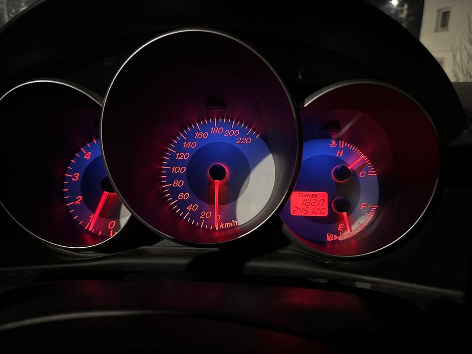 Vând Mazda 3 BK, 2.0 TDI, manual, an 2008, euro 4, inm RO