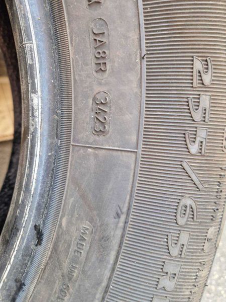4 Goodyear R18 255/65
всесезонни гуми
DOT3423
