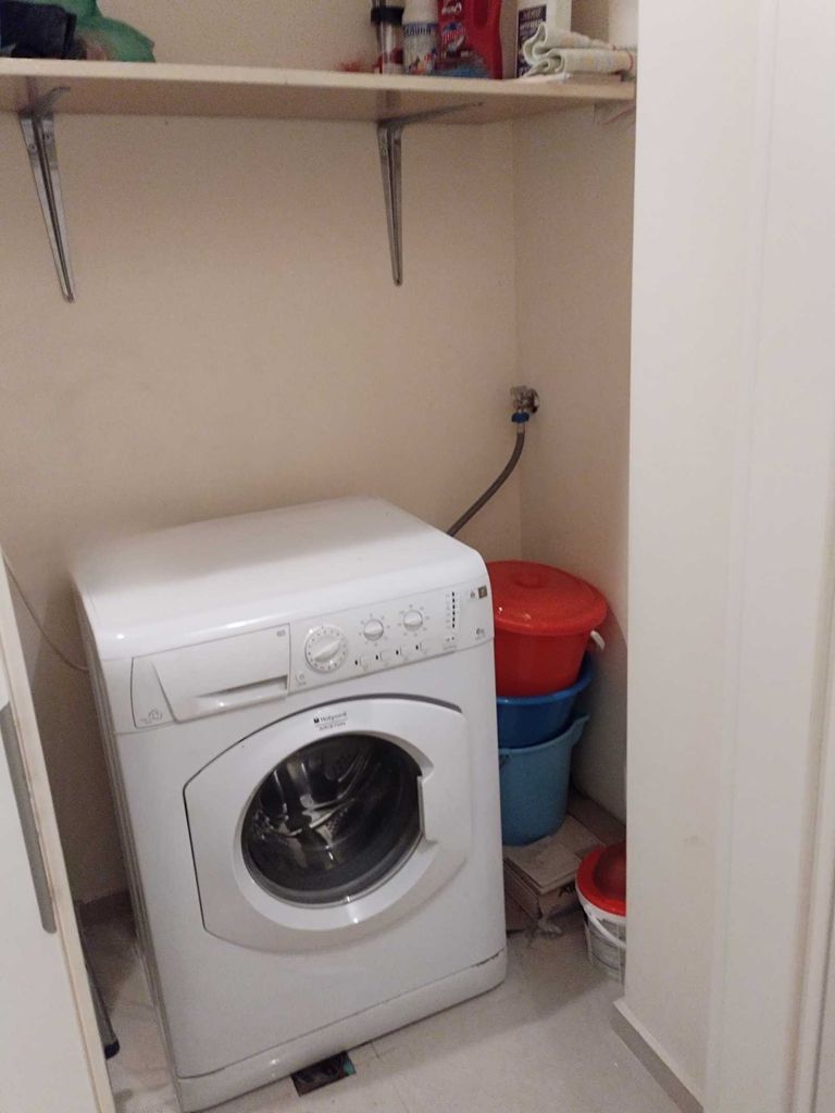 Дава се под наем Тристаен апартамент в София, Банишора - 120 кв.м за 600 € - Снимка #3