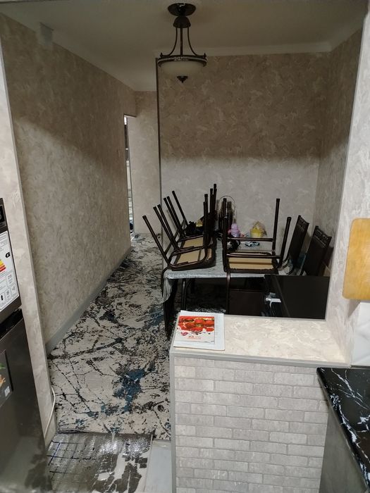 Srochniy uy sotiladi.