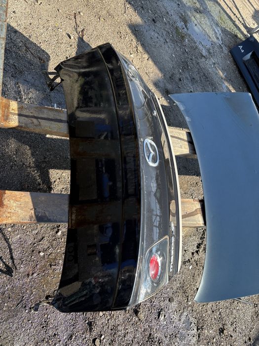 Заден капак за Mazda 3 седан 2005год.