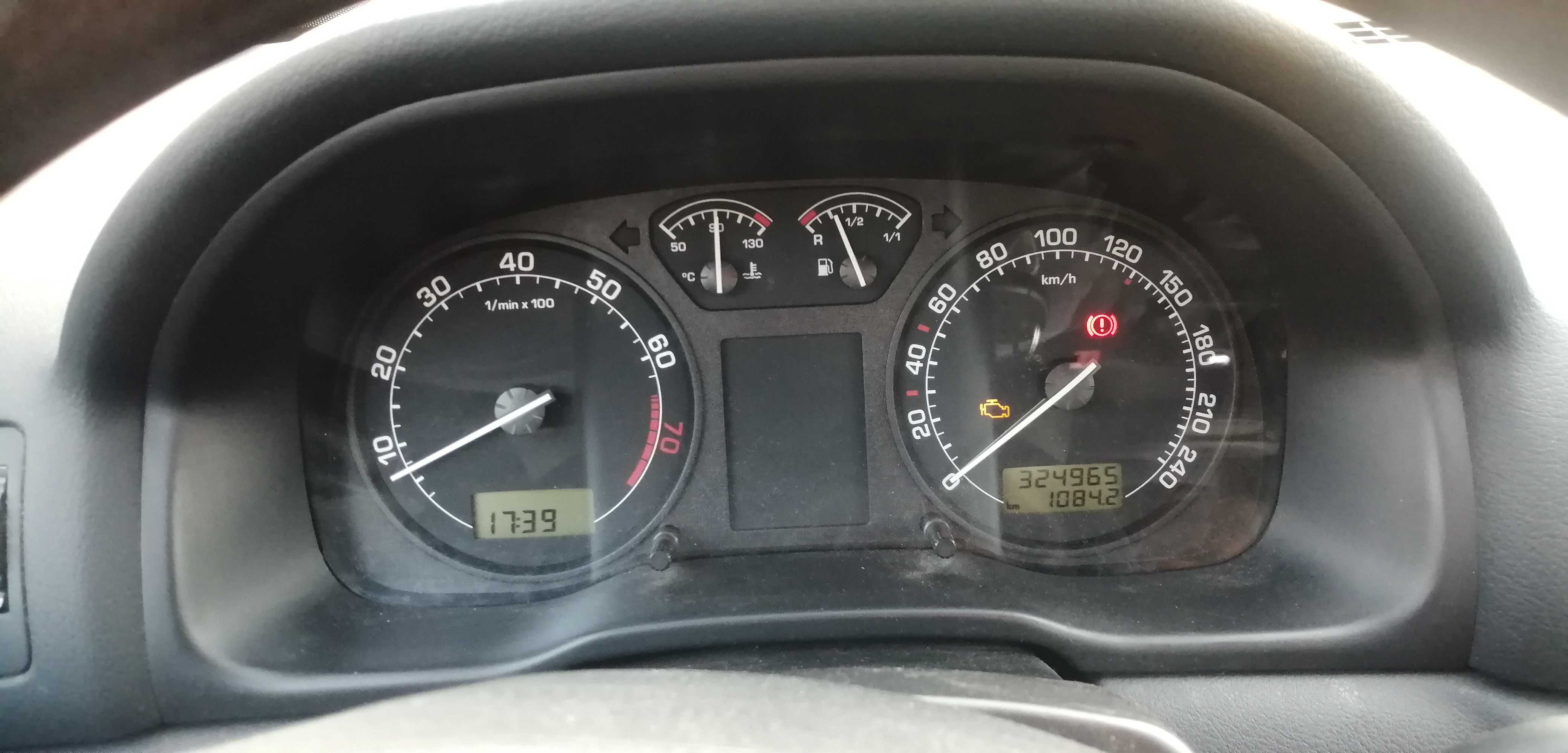 Skoda Octavia Combi 1.6 MPI / Euro4/Pilot automat/ASR/Carlig remorcare