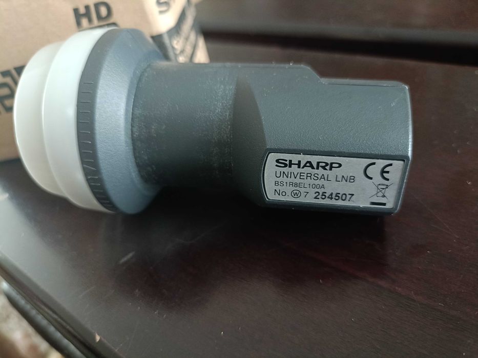 Vând LNB Sharp pentru parabolica