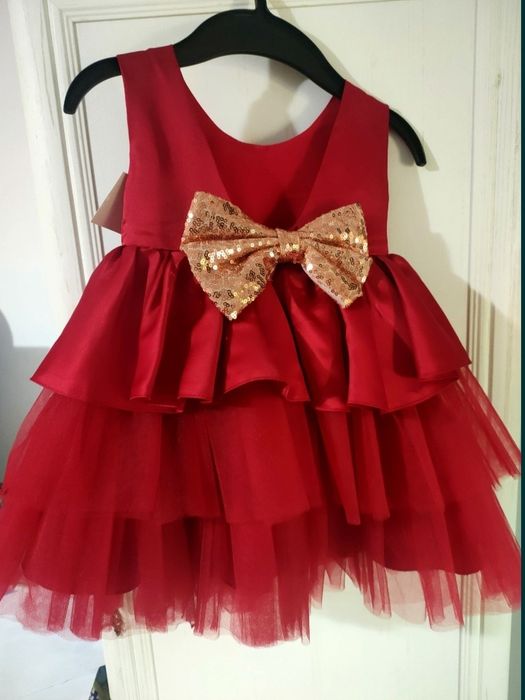 Rochie rosie noua 18-24luni,80cm