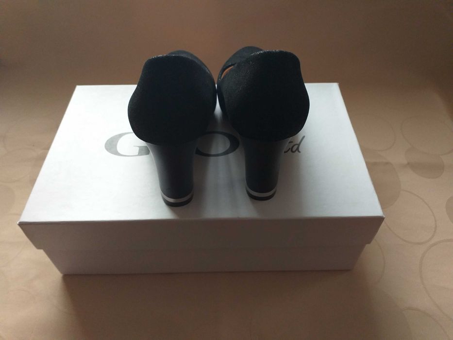 Дамски обувки на ток - НОВИ