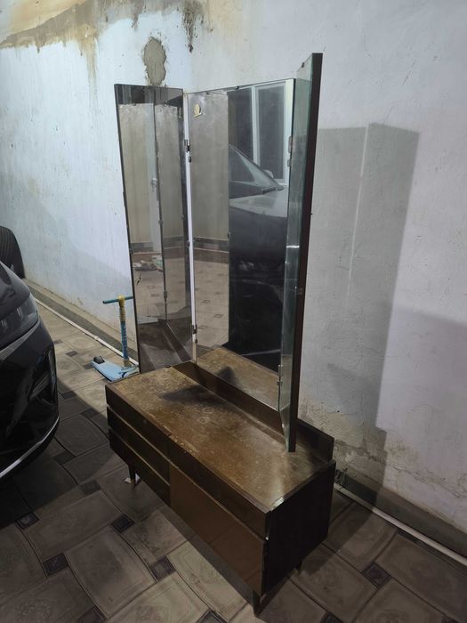 Трюмо мебель состояние хорошее мебель